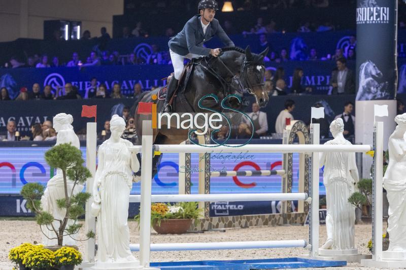 Guerdat Steve (SUI) riding Looping Luna_Verona_20241109_SS358046.jpg